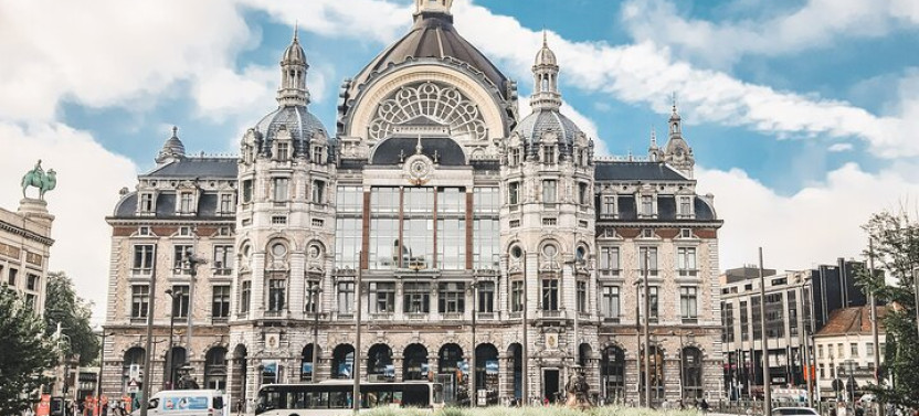 Antwerp Sightseeing Tour from Brussels