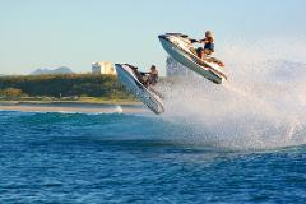 Small Group: Parasailing and 30 Minute Jet Ski Tour