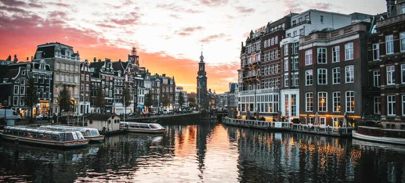 Amsterdam Day Trip from Brussels with Cheese, Clogs, and Windmills