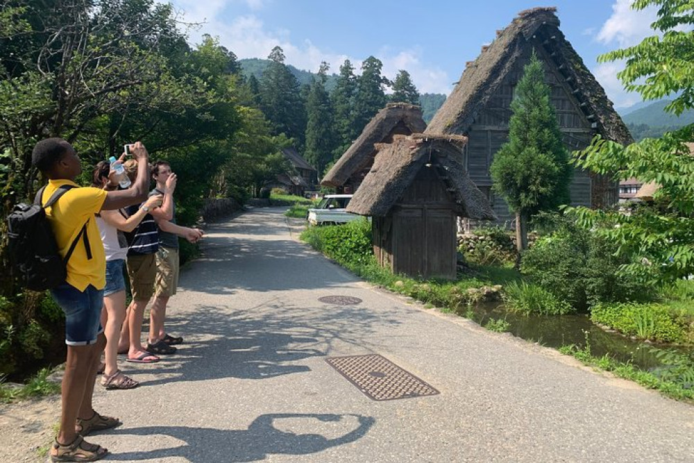 Shirakawago (UNESCO World Heritage), Onsen, & Hiking Waterfall: 1 Day Tour