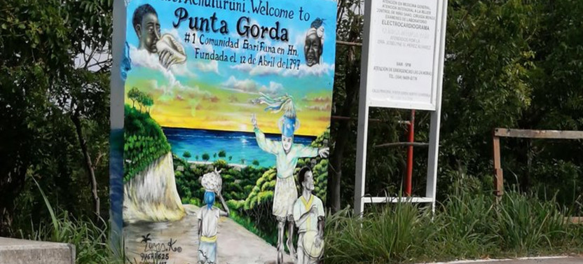 Roatan Private Tour: Shopping, Sightseeing and Beach Break