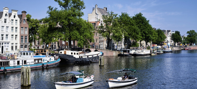 Private 1-Hour Amsterdam Canal Cruise