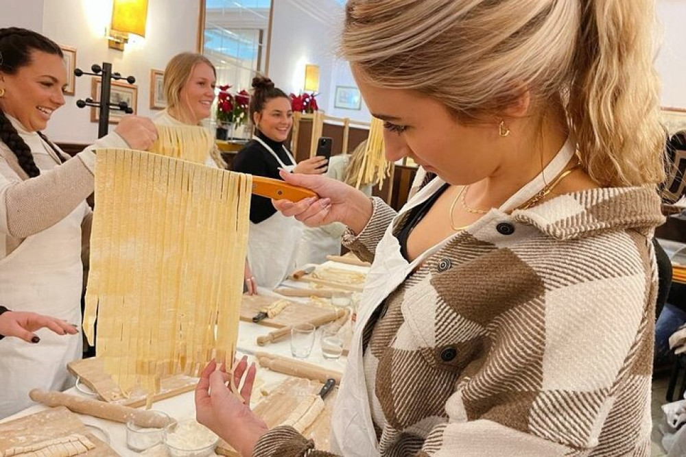 Pasta Cooking Class In Rome - Fettuccine Class In Piazza Navona