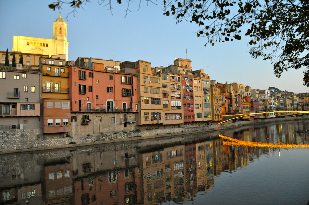 The Genius of Dalí and Medieval Girona Private Day Tour