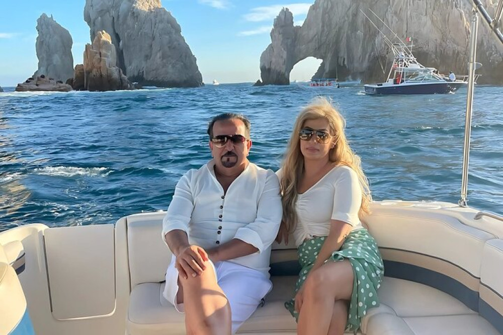 Curated visual reference: Gallery Detail: Cabo Yacht Tour To Lovers Or Pelícano Beach With Beach