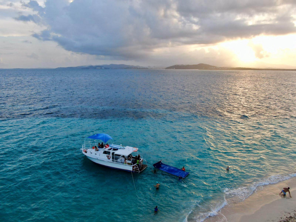 Snorkel Icacos Island aboard The Innovation Fajardo Project Expedition
