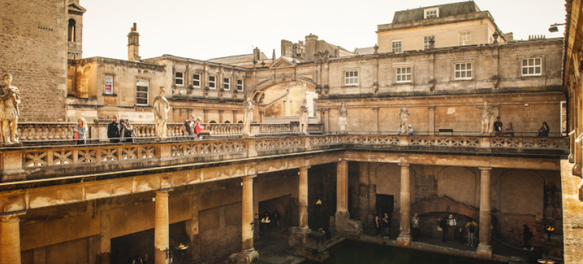 2 Day Windsor, Stonehenge, Bath & Oxford Tour from London