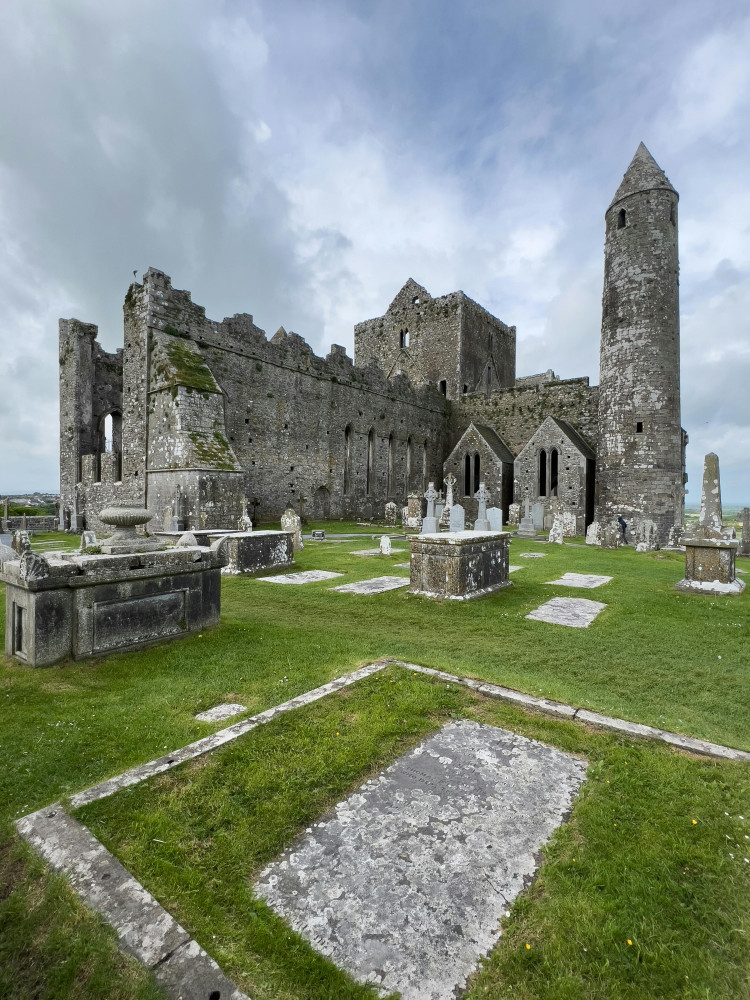 Discover Hidden Gems Private Cave & Castles Tour From Killarney
