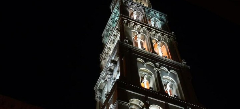Evening Private Tour of Split and Blind Date with Wine