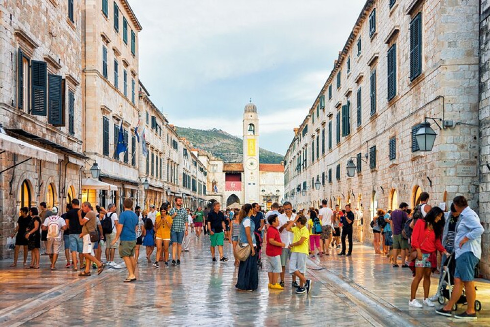 Private Evening Tour Drinks and Bites in Dubrovnik