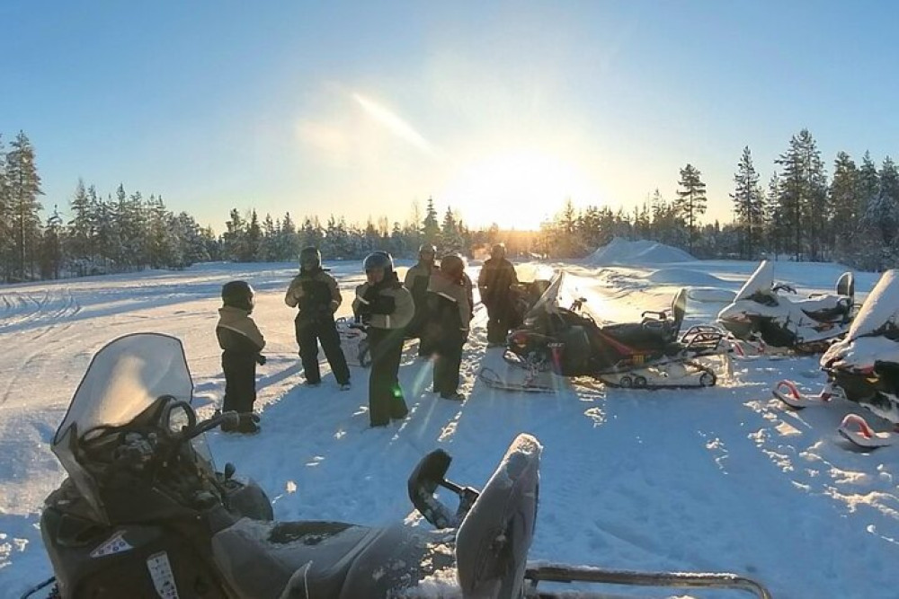 3 Days Lapland Aurora with Huskies and Reindeer Experience