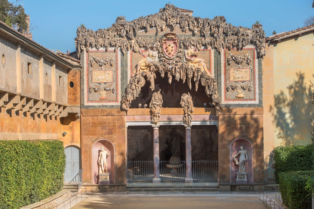 Skip-the-Line Uffizi Gallery and Vasari Corridor Tour