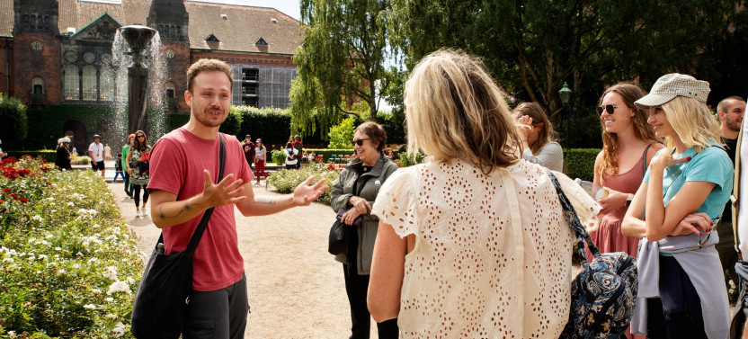 Small Group: Perfect Day in Copenhagen: Highlights & Hygge with a Local