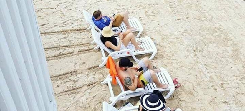 Roatan Island Cities Tour with Private Beach Club Access Pass