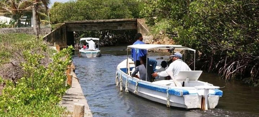 Roatan History, Culture and Wildlife Adventure