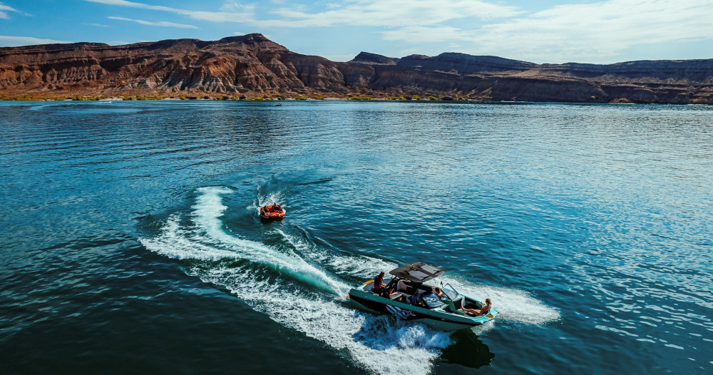2 Hour Captained Boat Tour in Quail Creek Reservoir