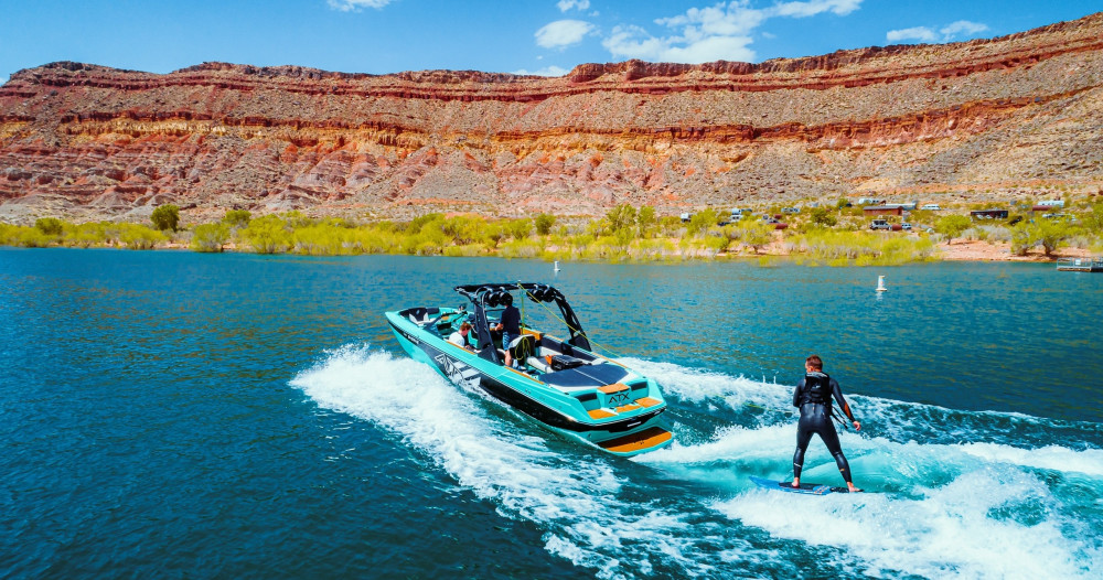 4 Hour Captained Boat Tour in Quail Creek Reservoir