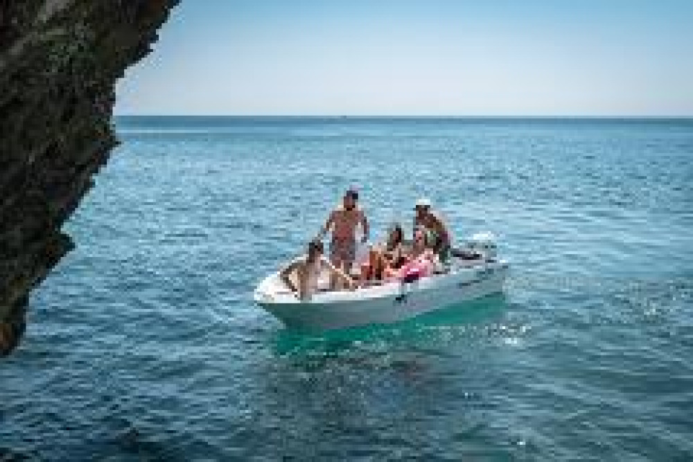 Arrábida by Boat I Full Day Private Boat Rental - with Skipper