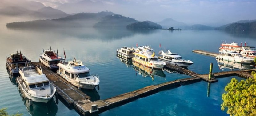 Sun Moon Lake 1-Day Leisure Tour From Taipei