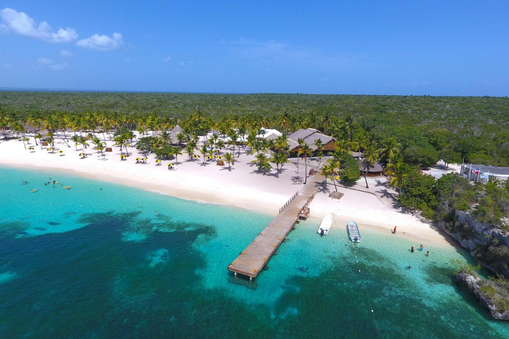 Catalina Island Snorkeling from Punta Cana