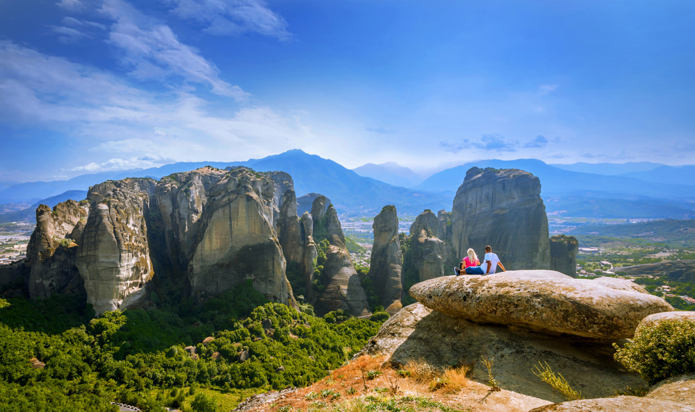 Athens to Meteora Full-Day Trip by Train