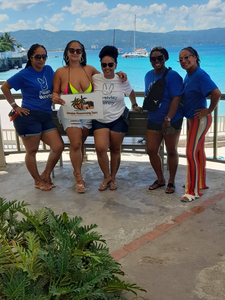 Private D'Boss Farm/Doctor's Cave Beach Montego Bay Project Expedition