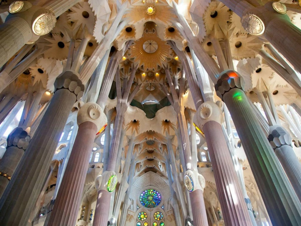 Sagrada Familia & Park Guell Guided Tour - Barcelona | Project Expedition