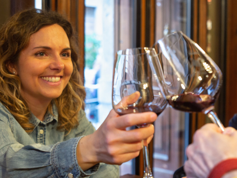 Small Group: Food Tour with Wine Tasting in Milan