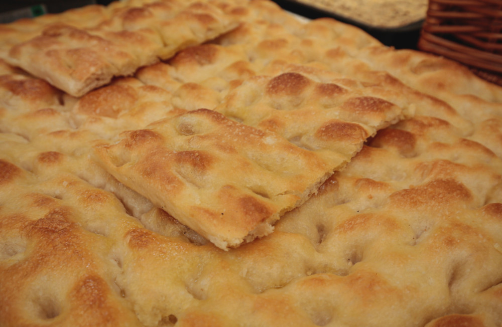 Small Group: 1.5 Hour Food Guided Tour in Genoa
