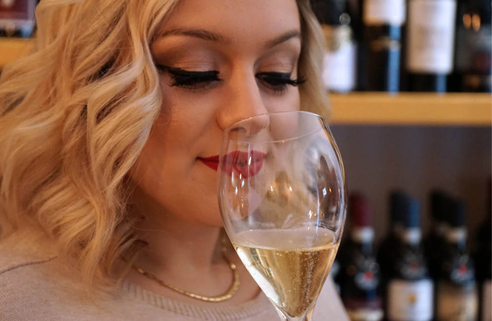 Small Group Easy Wine Tasting in Verona City Center