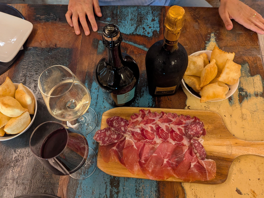 Small Group - Parma: Wine Tasting with Parmesan & Ham Platter
