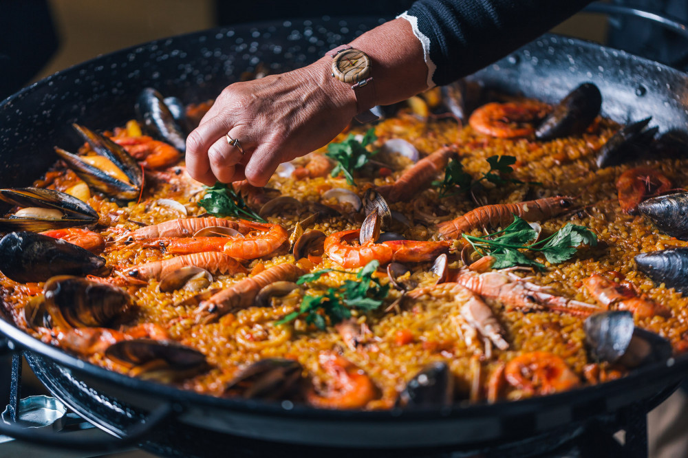 Paella Cooking With a Professional Chef & Lunch Barcelona