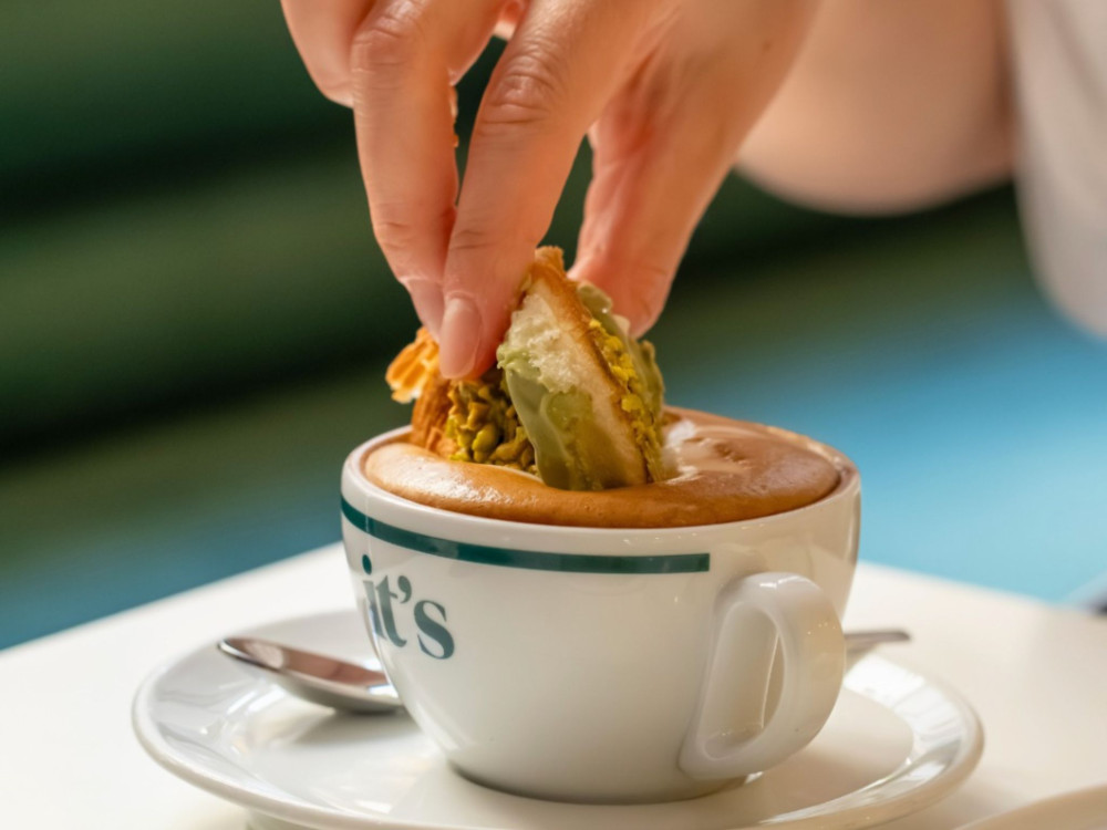 Small Group: Neapolitan Coffee Tasting Experience with Pastries