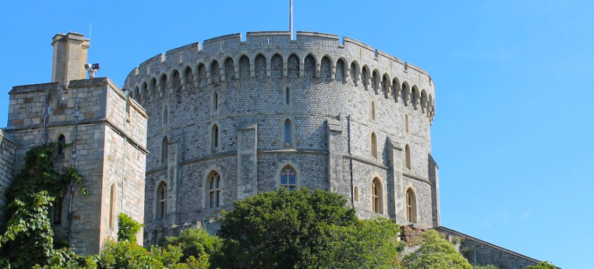 From London To Southampton: Private Transfer including Windsor