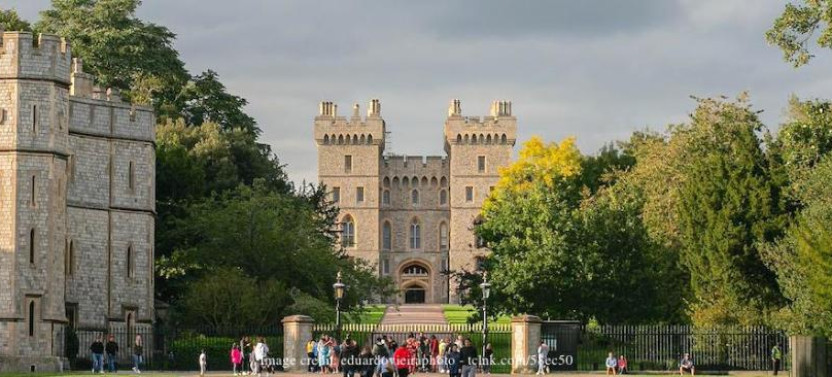 From London To Southampton: Private Transfer including Windsor