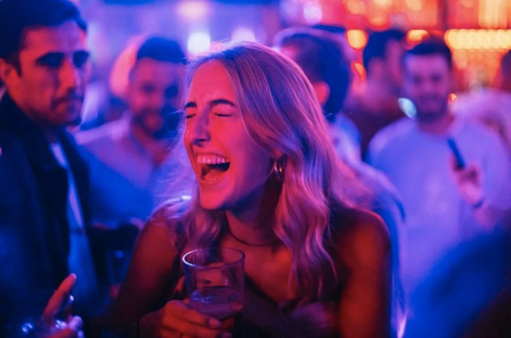 Amsterdam: Ludwig's City Center Pub Crawl with VIP Club Entry