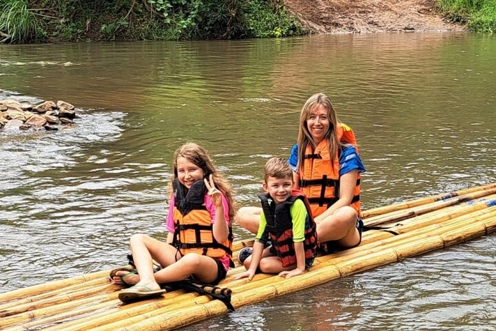 Private Bamboo Rafting & Wat Phra That Doi Kham Tour In Chiang Mai