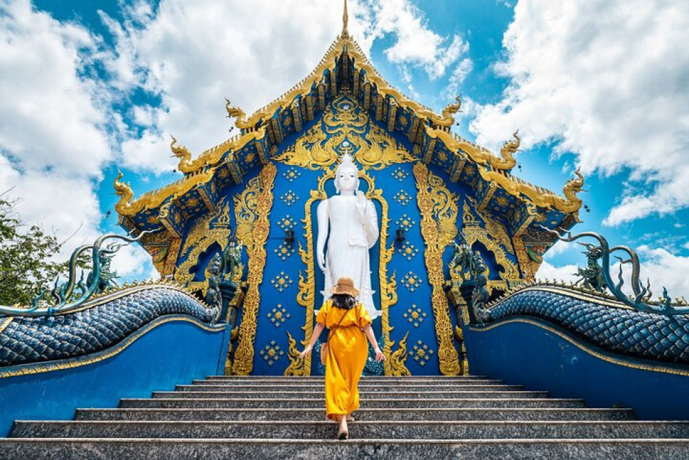 Private Customizable Full-Day Chiang Rai Tour with Local Guide