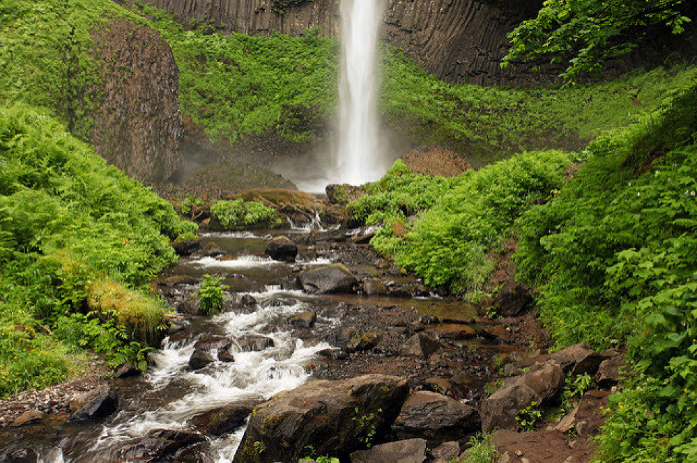 Columbia Gorge Waterfalls & Wine