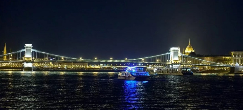 St. Stephen's Day Fireworks Dinner Cruise with Bar Piano - August 20