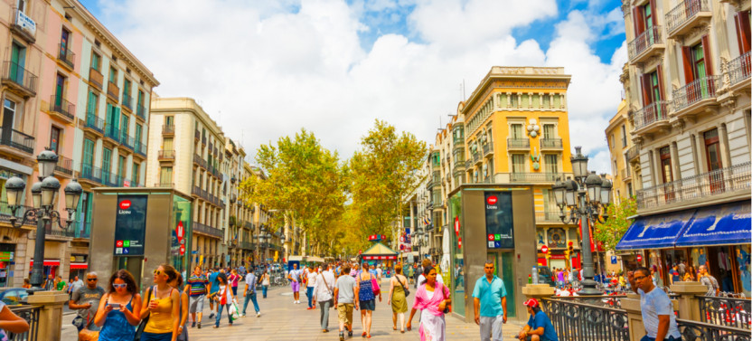 Romantic Highlights of Barcelona Self-Guided Game Tour, photo 4 of 6