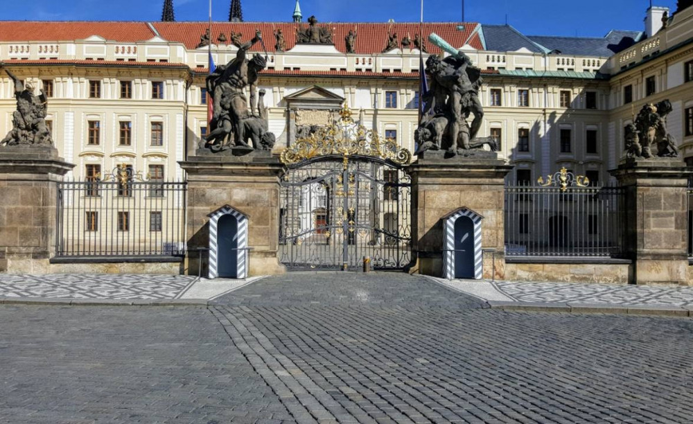 self guided tour prague castle