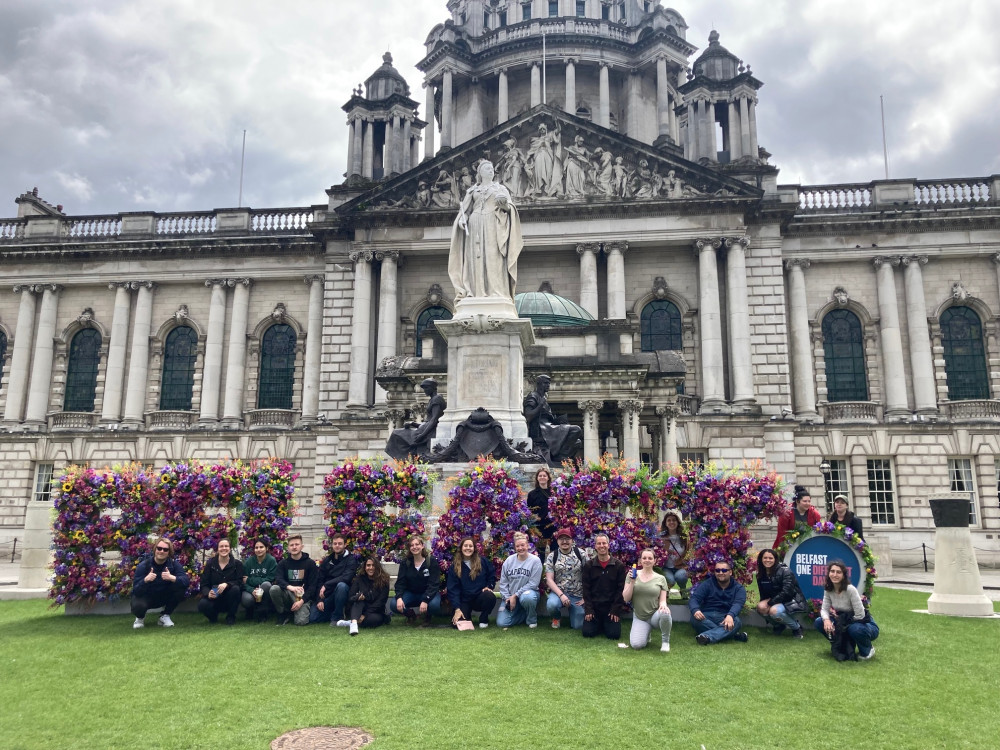 Belfast Troubles Tour - Walls and Bridges