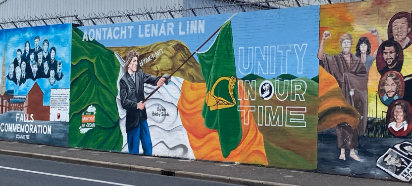 Belfast Troubles Tour - Walls and Bridges