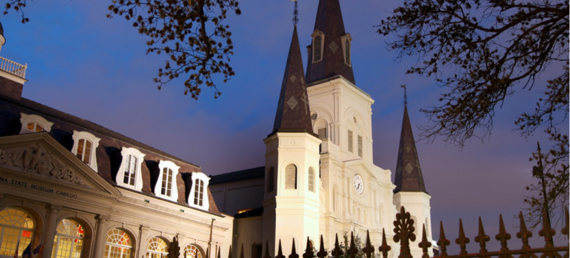 Ghosts of New Orleans: Night Walk Self-Guided Game Tour