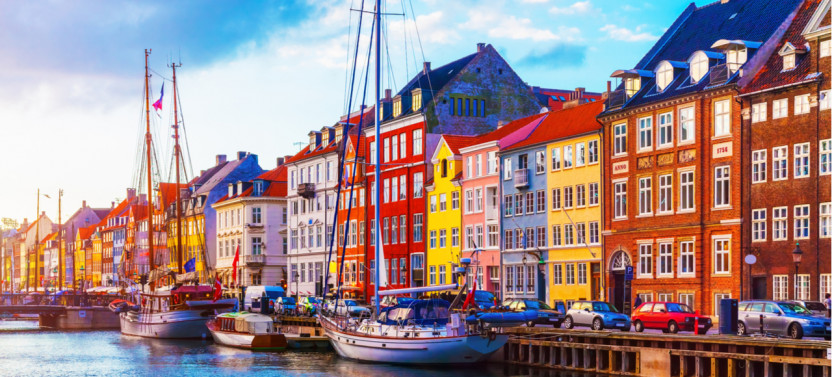 The Little Mermaid & The Prince of Copenhagen - City Exploration Game