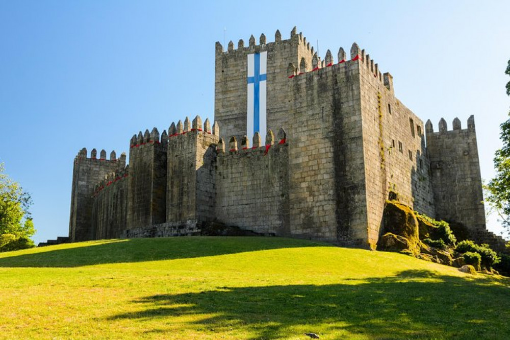 Porto - Guimaraes: Birthplace of a Nation