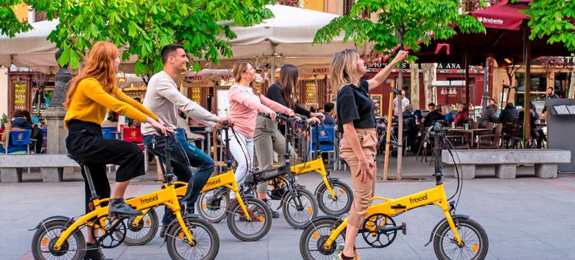 Madrid 360º eBike Tour: City Highlights & Parks Experience