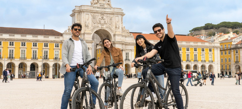 Private Lisbon 360, Bike, Walk & Boat