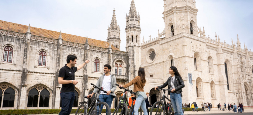 Private Lisbon 360, Bike, Walk & Boat